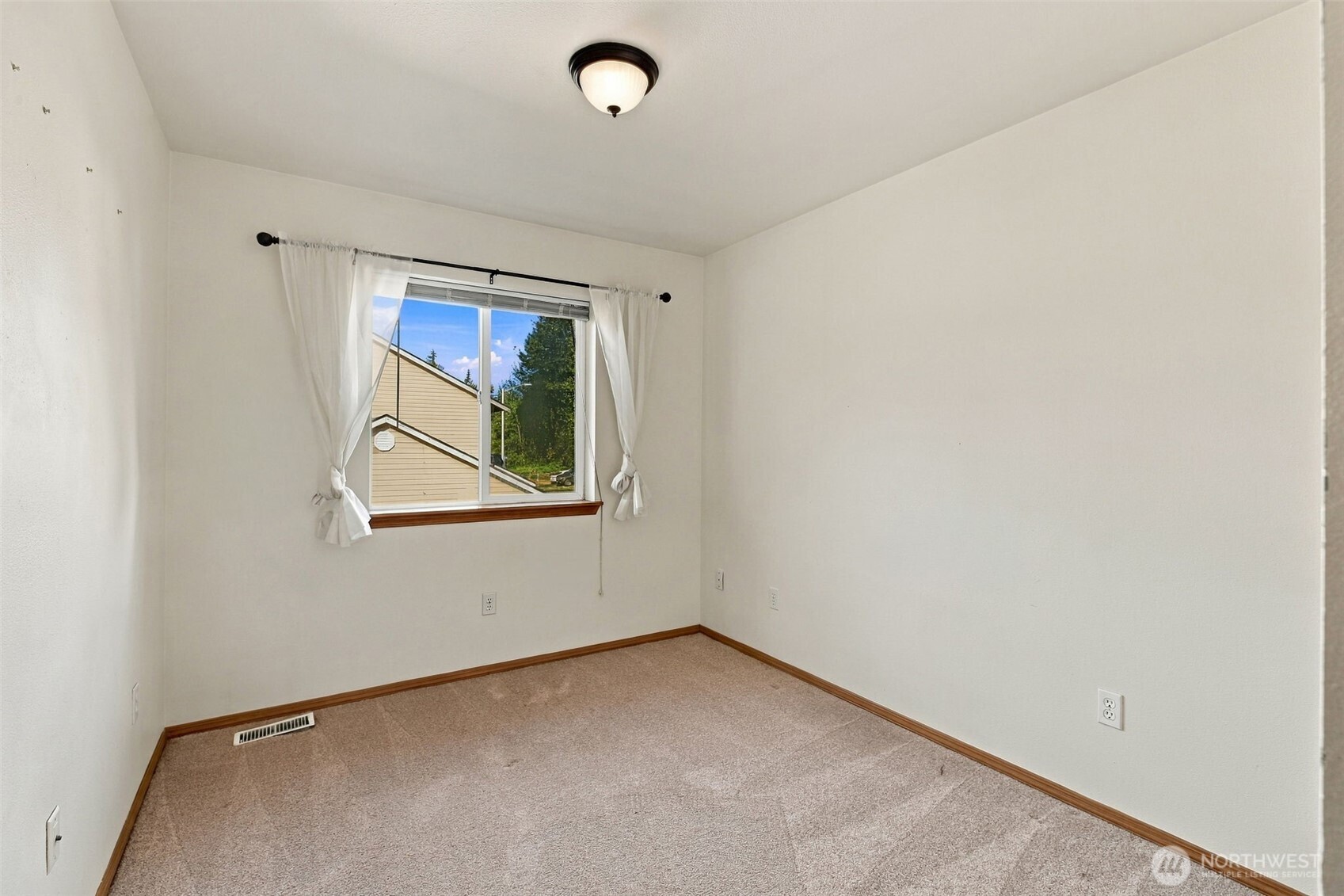 3122 186th Place A Property Photo 12