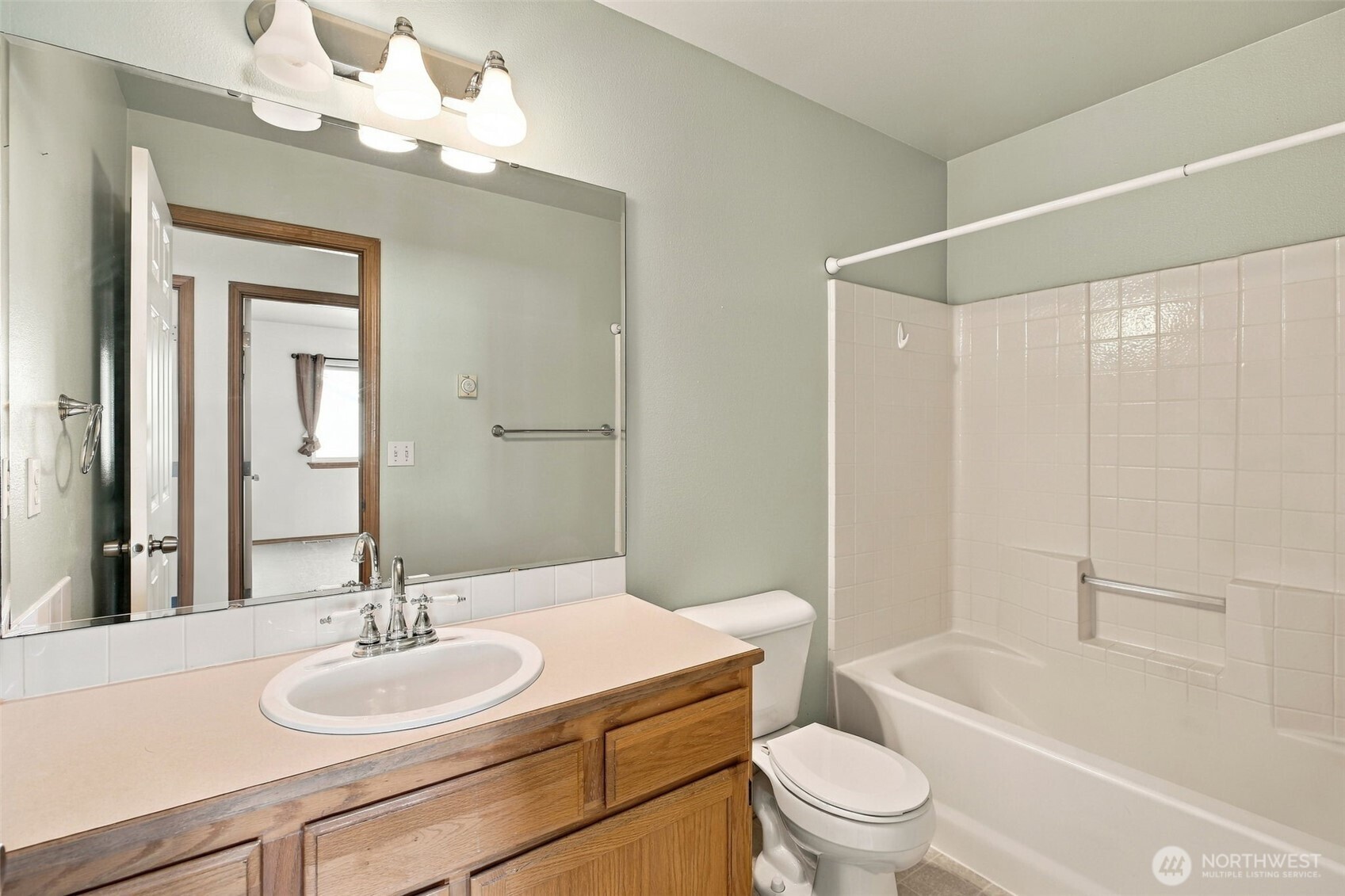 3122 186th Place A Property Photo 14