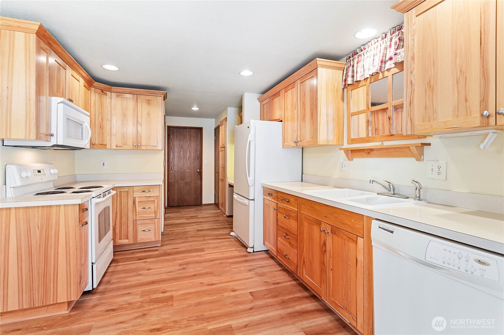 106 Fairside Drive D Property Photo 12