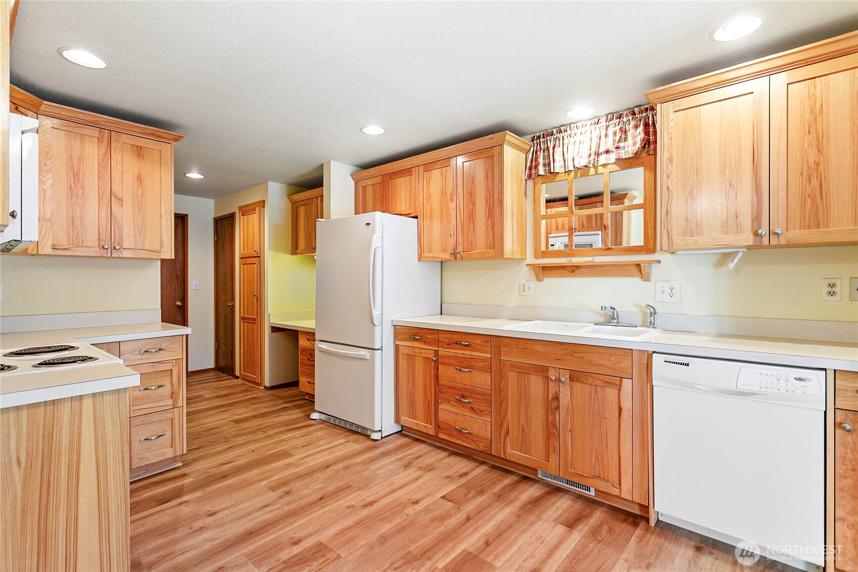 106 Fairside Drive D Property Photo 13