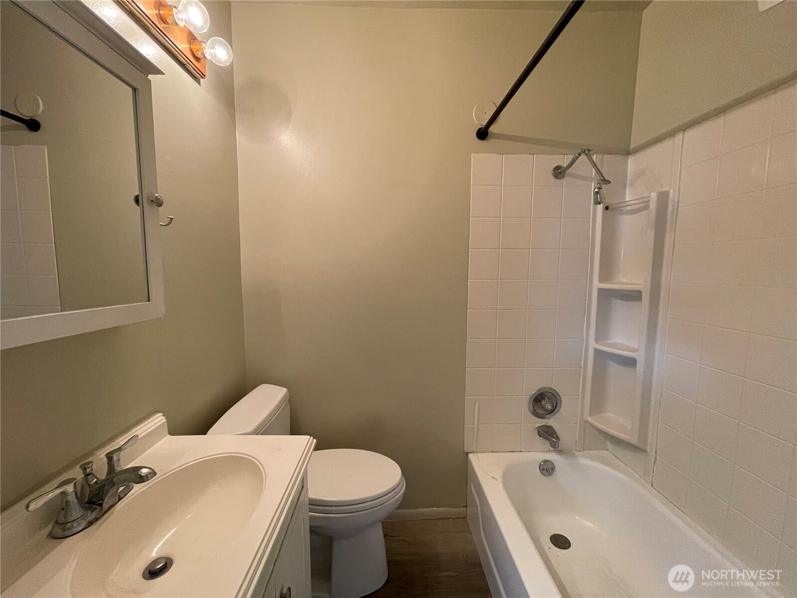 114 Wells Avenue Property Photo 4