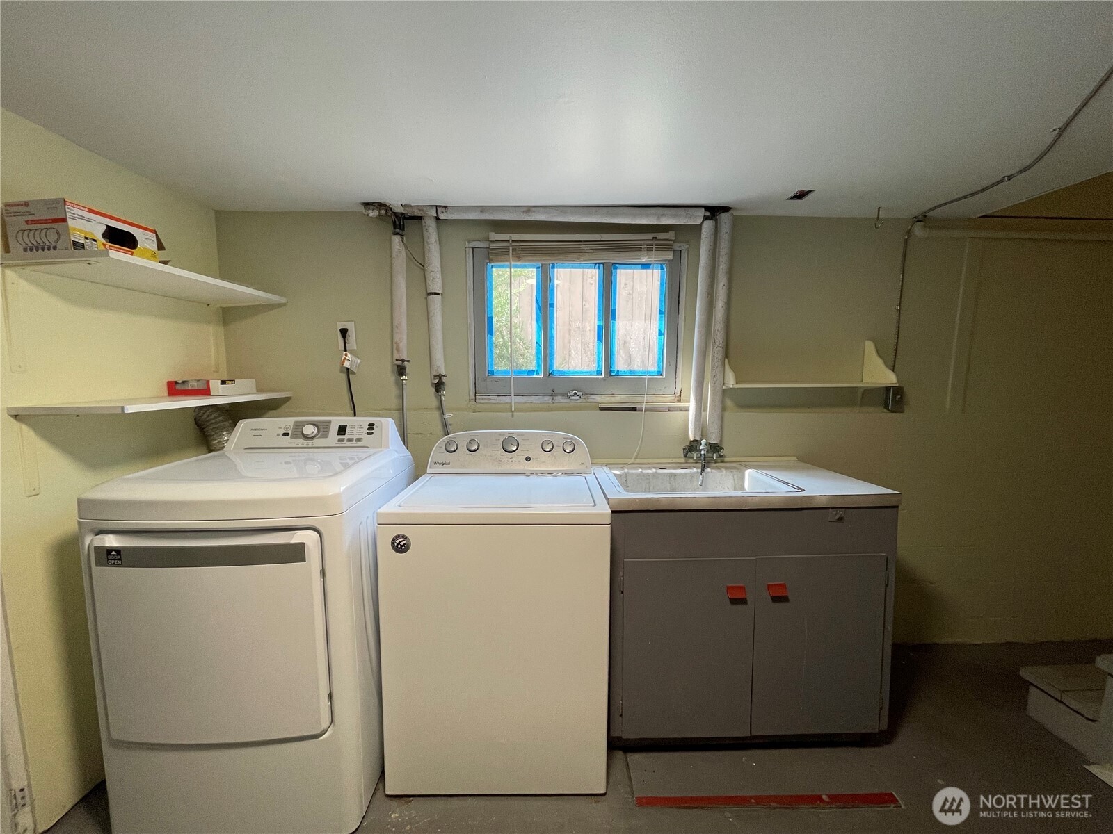 114 Wells Avenue Property Photo 9