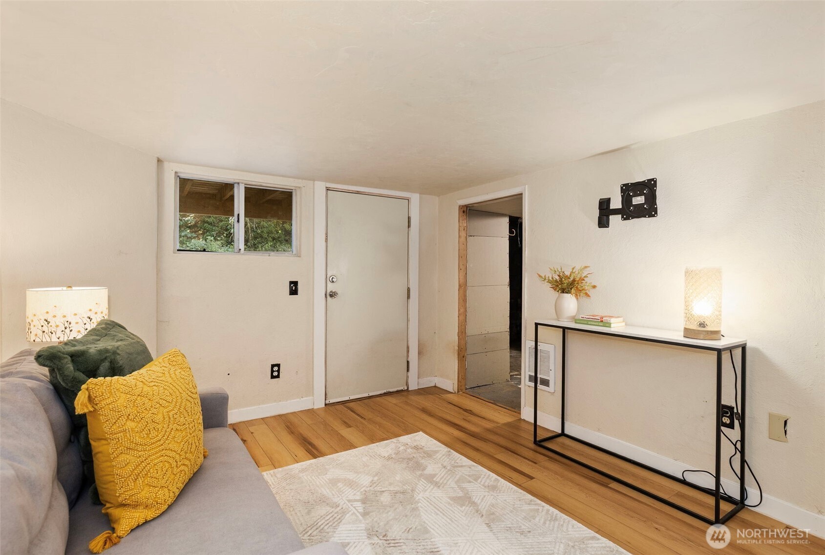 1121 Lower Marine Drive Property Photo 19