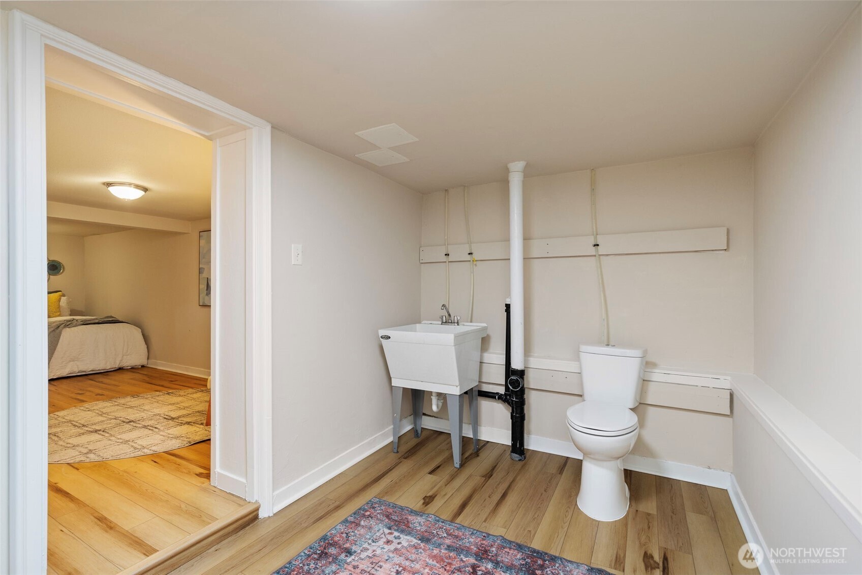 1121 Lower Marine Drive Property Photo 23