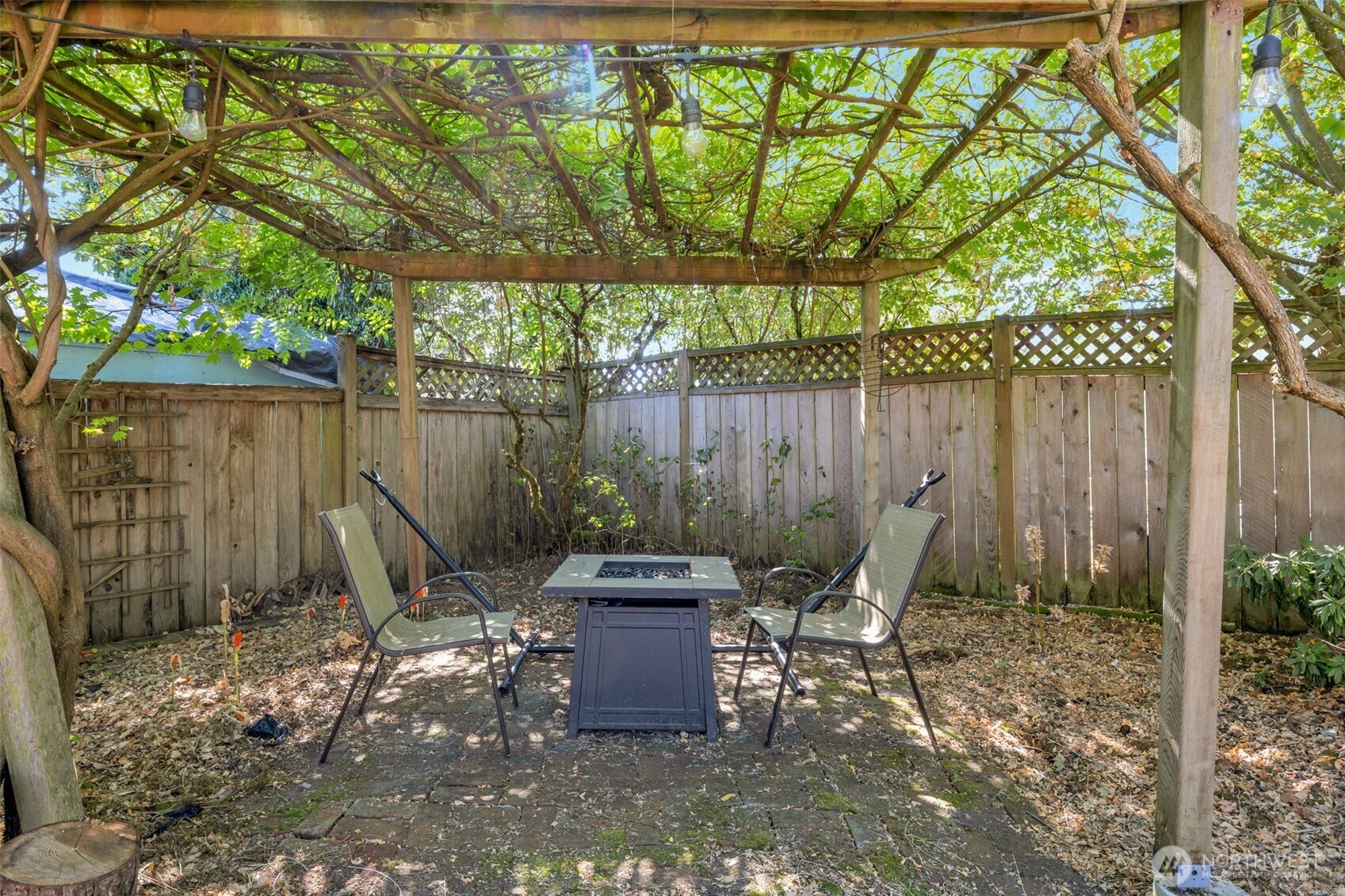 937 N 88th Street Property Photo 24