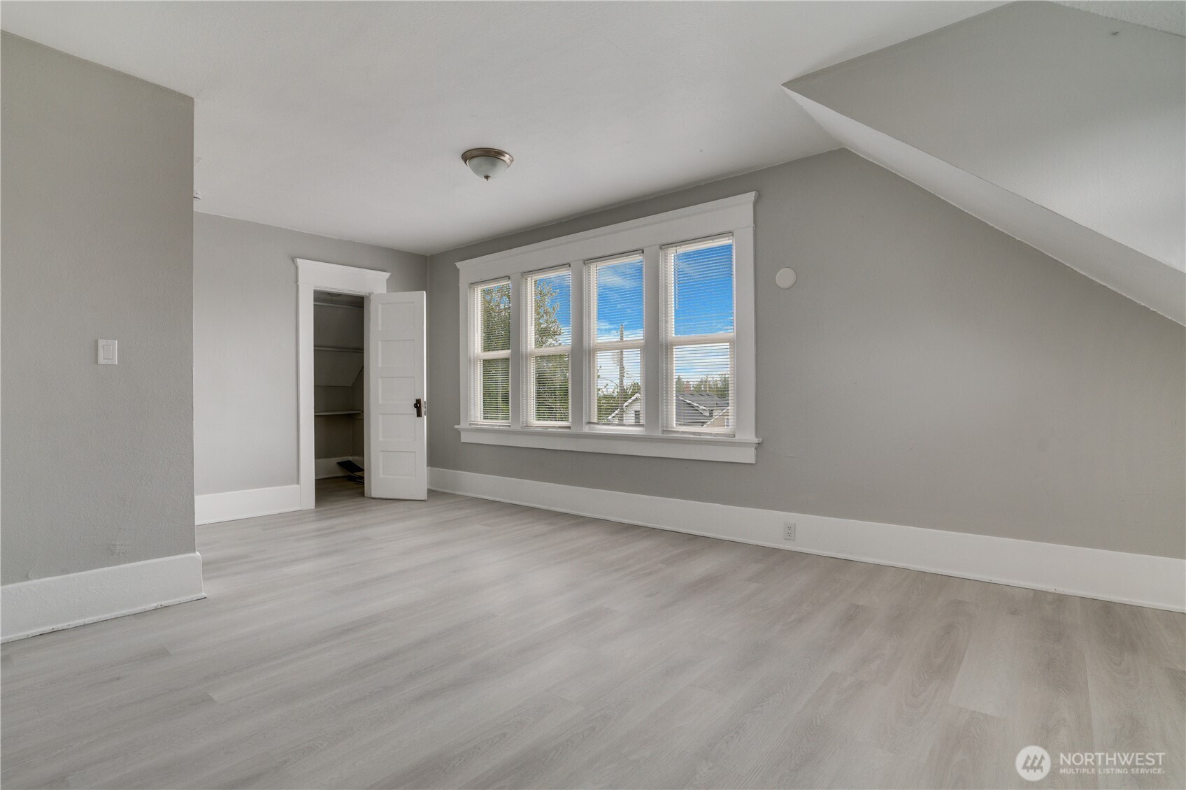 1522 S M Street Property Photo 8