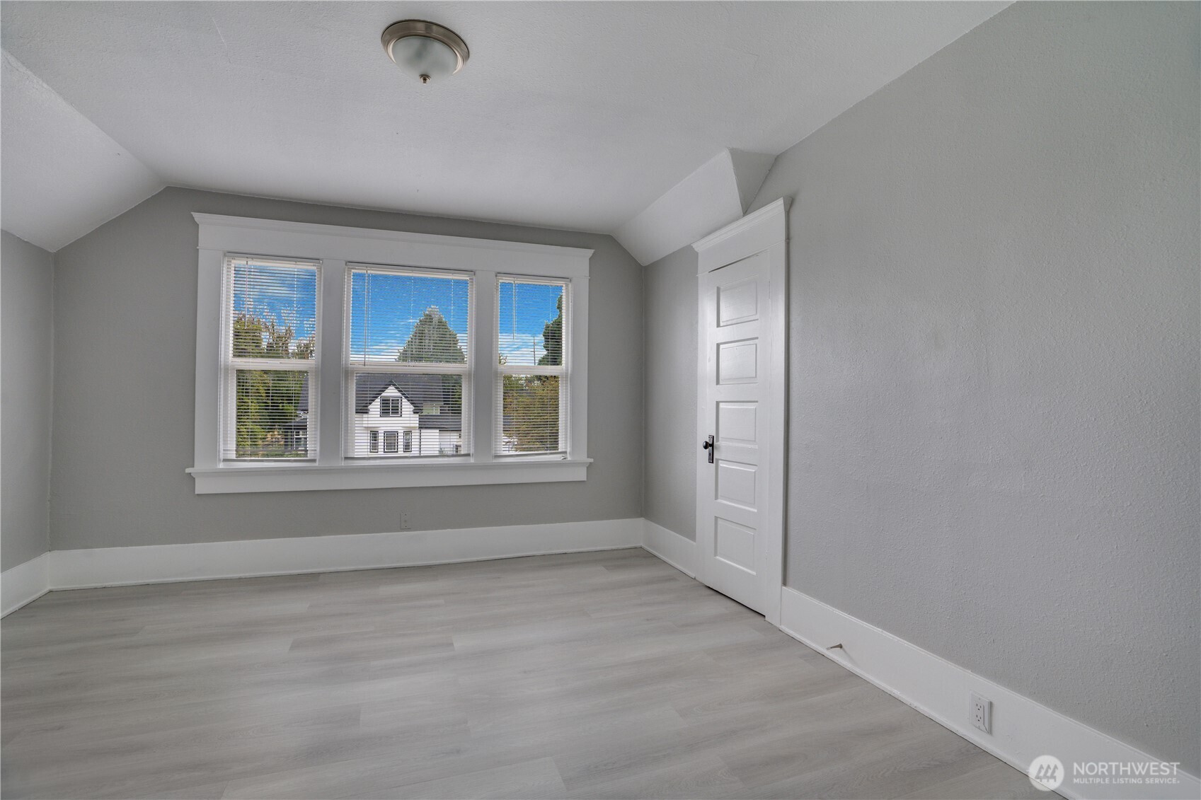 1522 S M Street Property Photo 11