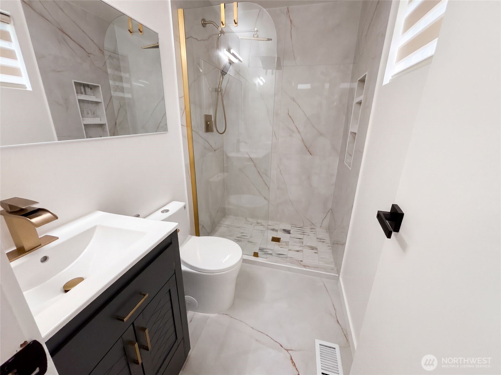 9232 139th Street Property Photo 18