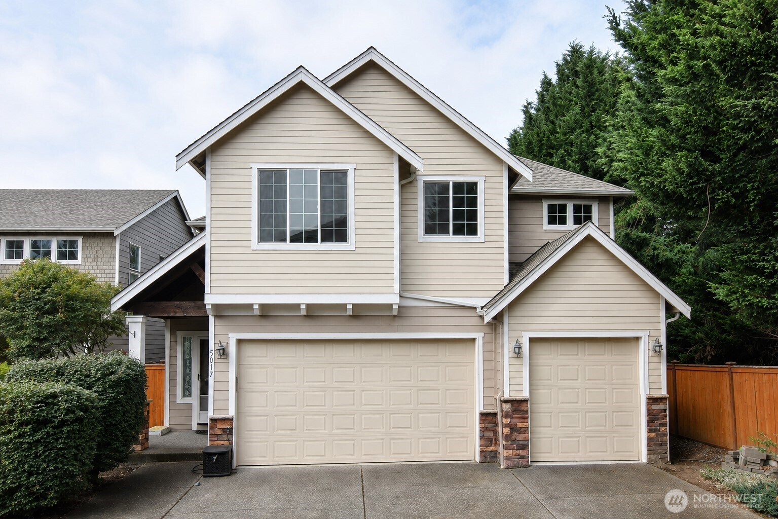 5017 Black Rock Loop Property Photo 1