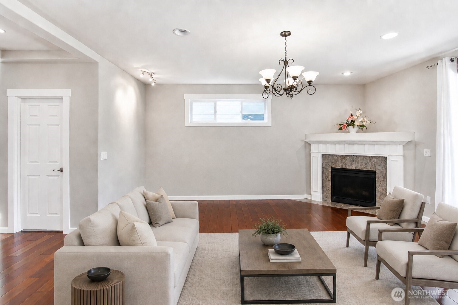 5017 Black Rock Loop Property Photo 6