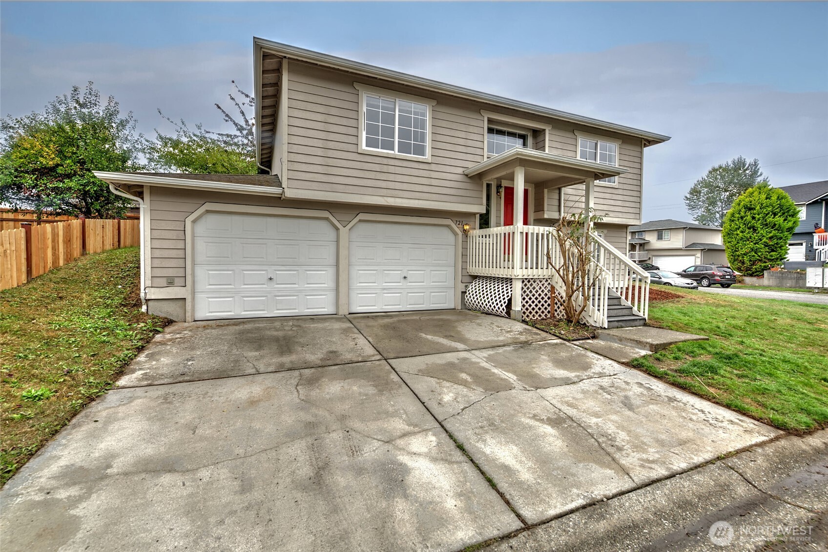 721 89th Avenue Property Photo 28