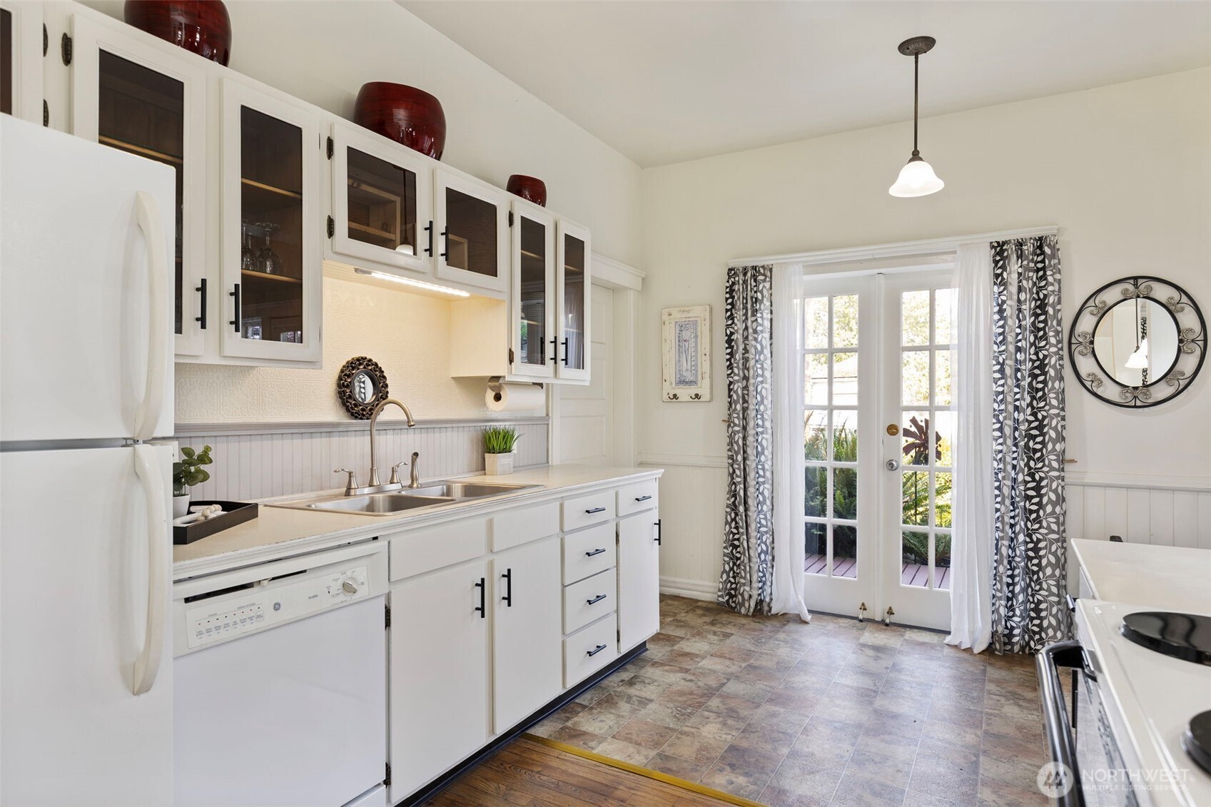 415 Harrison Street Property Photo 17