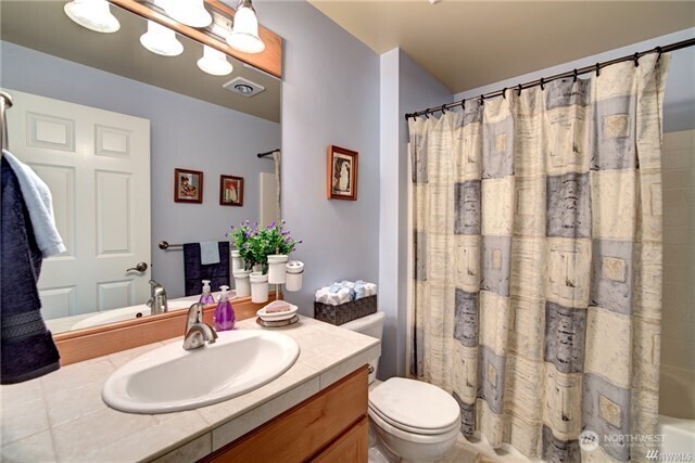 921 274th Way Property Photo 17