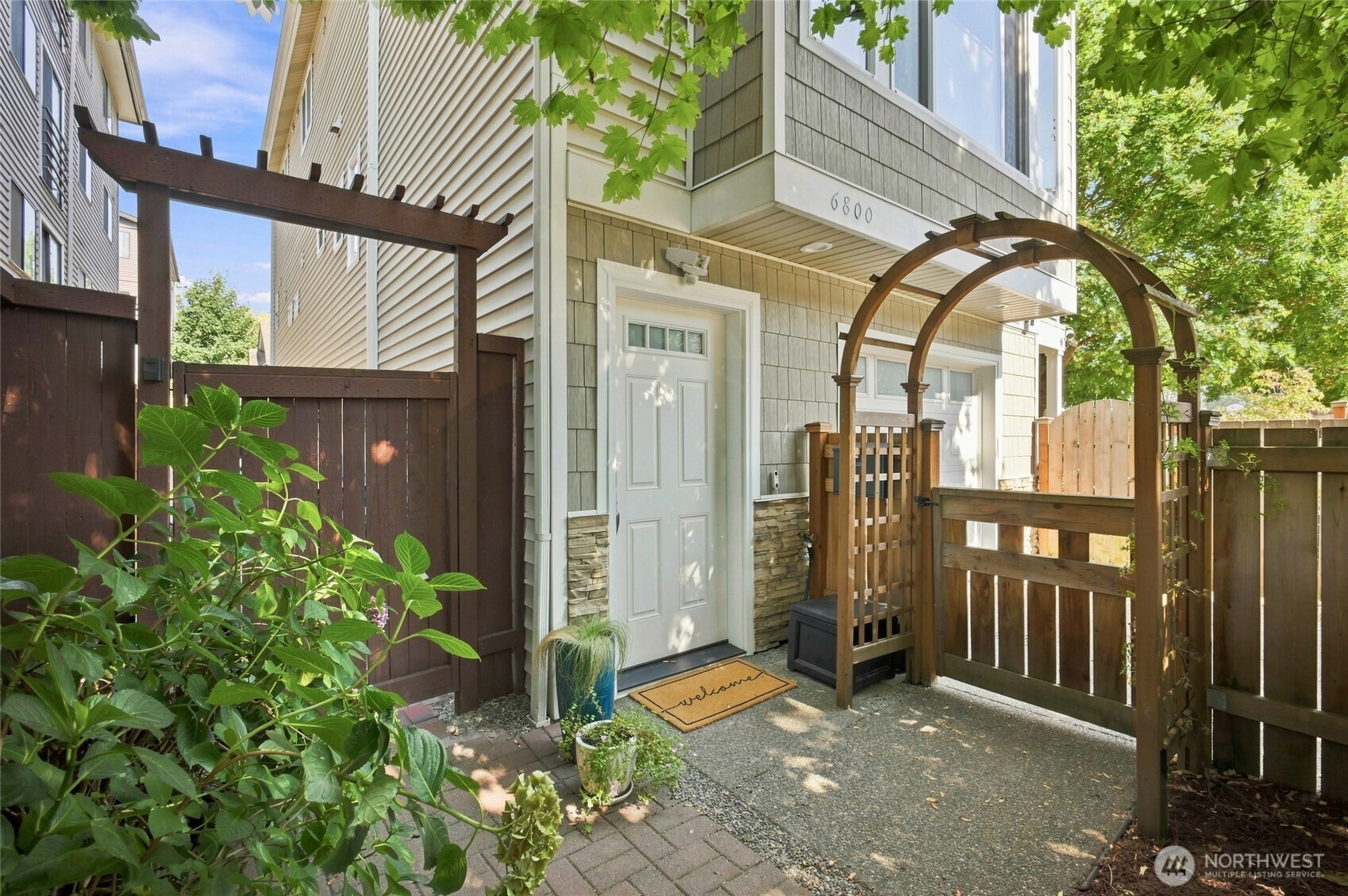 6800 Oswego Place Property Photo 3