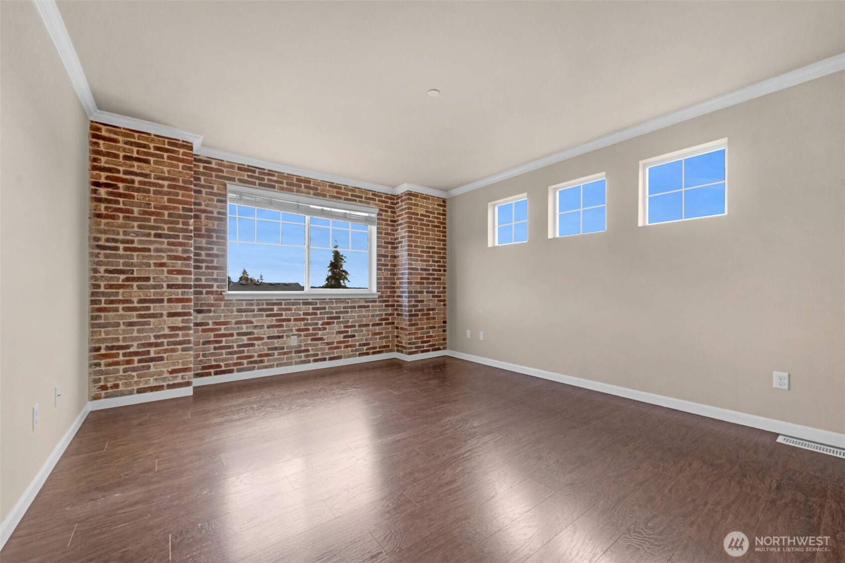 1037 Zeeden Way Property Photo 14