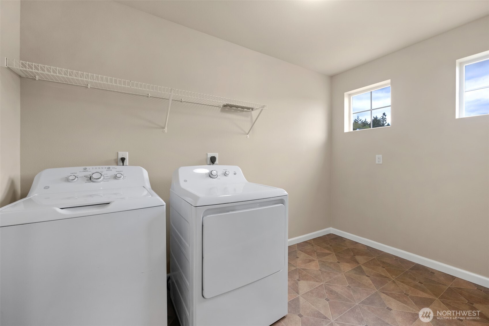 1037 Zeeden Way Property Photo 22