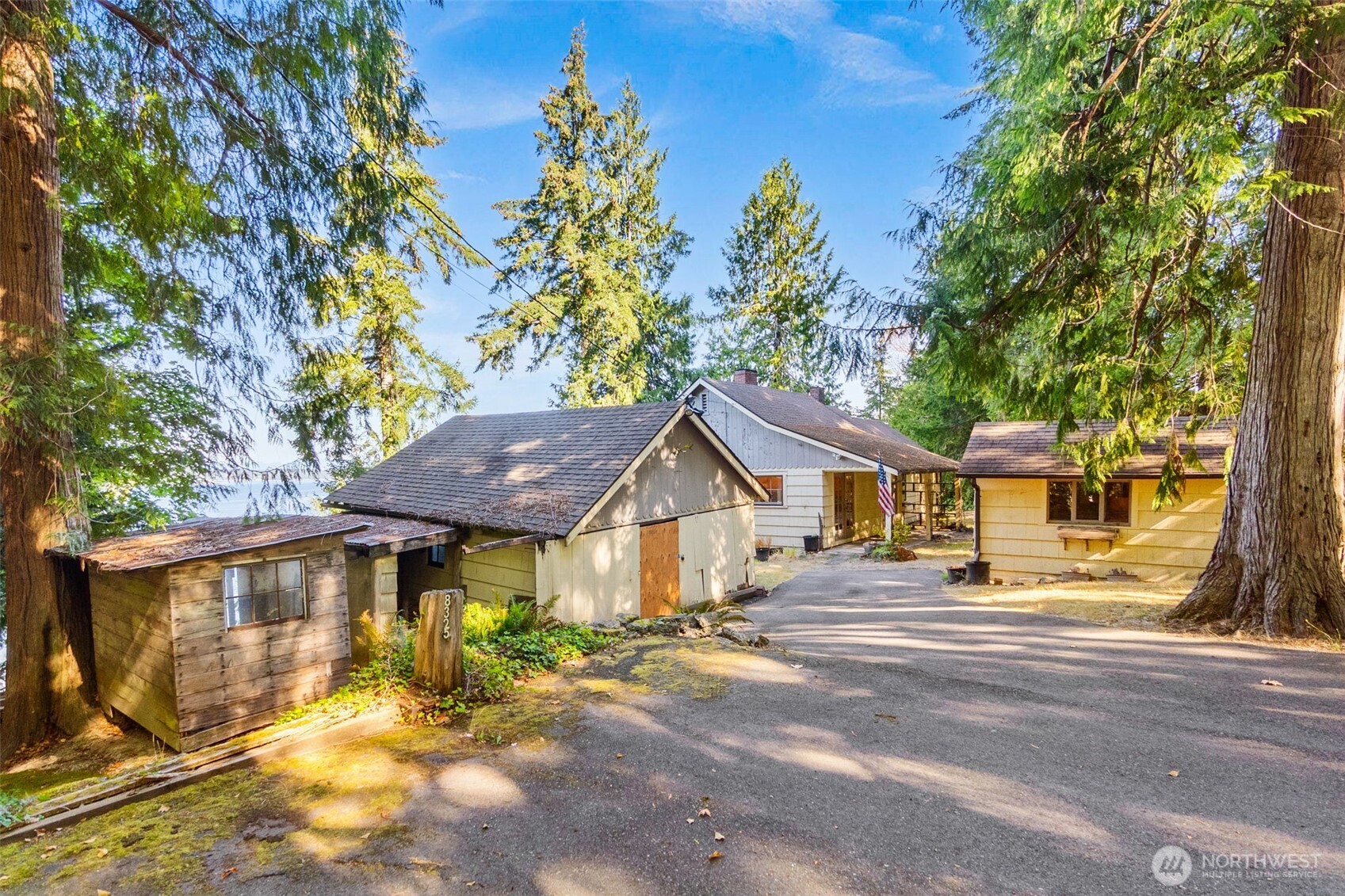 8325 Zangle Road Property Photo 14