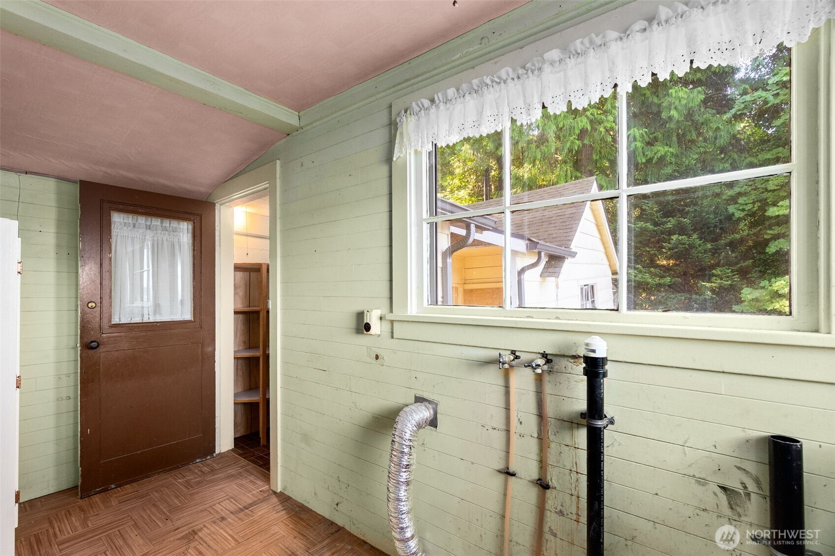 8325 Zangle Road Property Photo 33