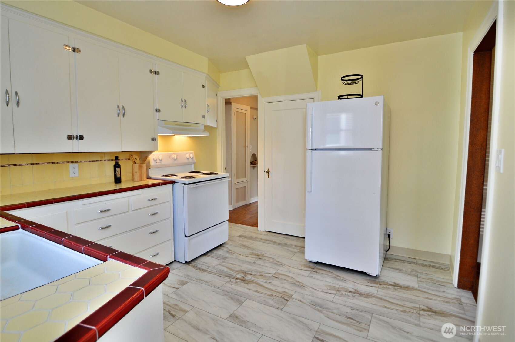229 S 57th Street Property Photo 3