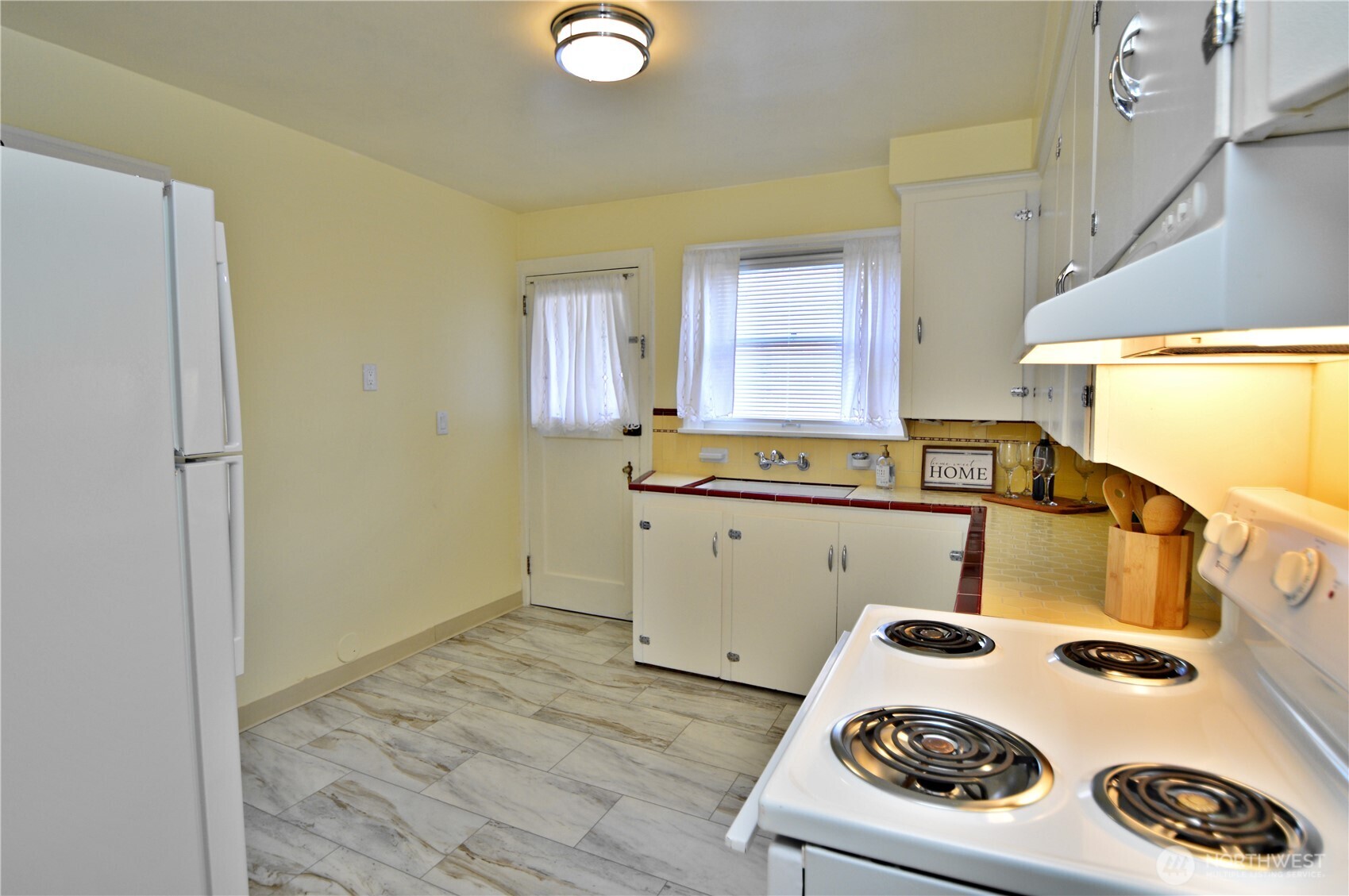 229 S 57th Street Property Photo 4