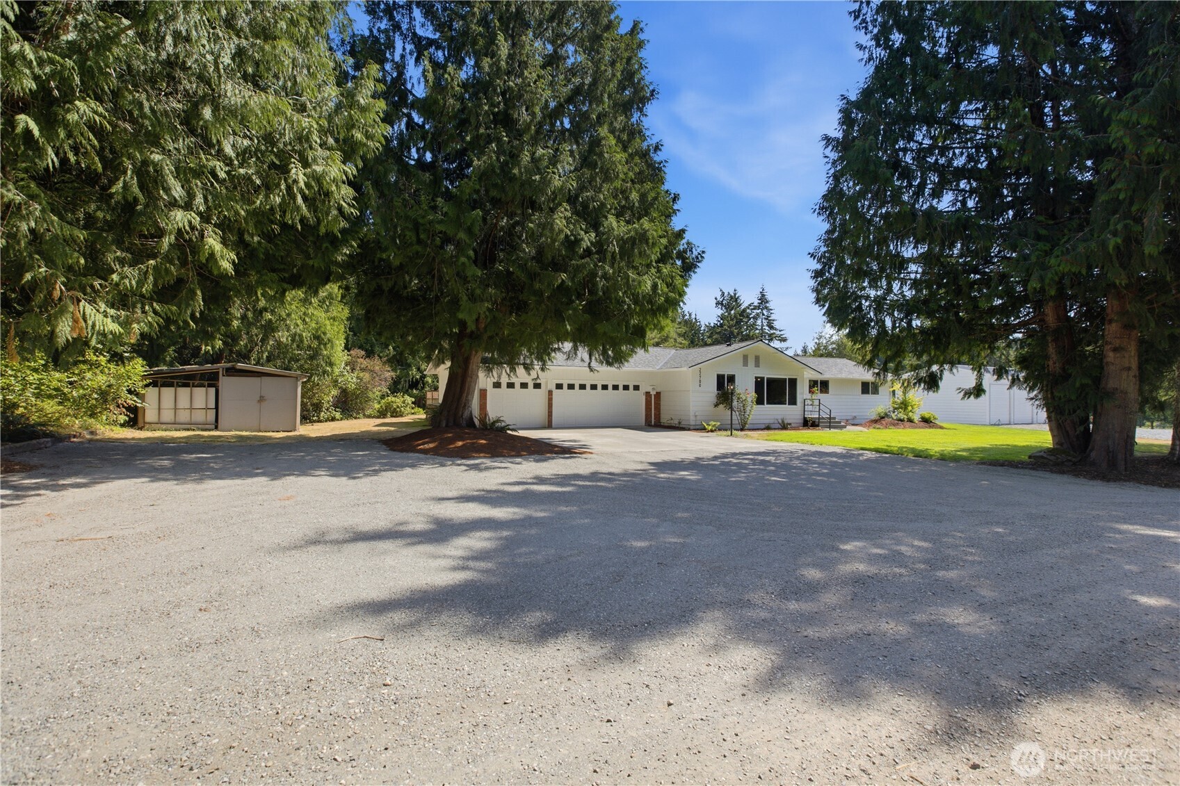 22710 253rd Avenue Property Photo 3