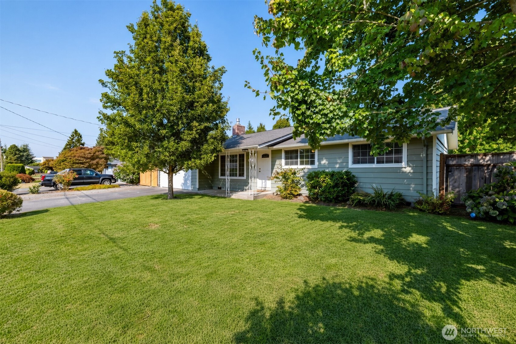 1206 S Walnut St Property Photo 3