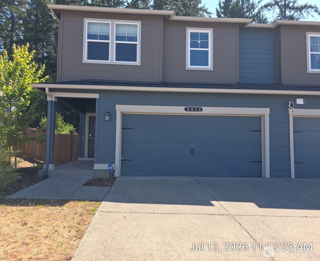 6576 Langley Avenue Property Photo 3