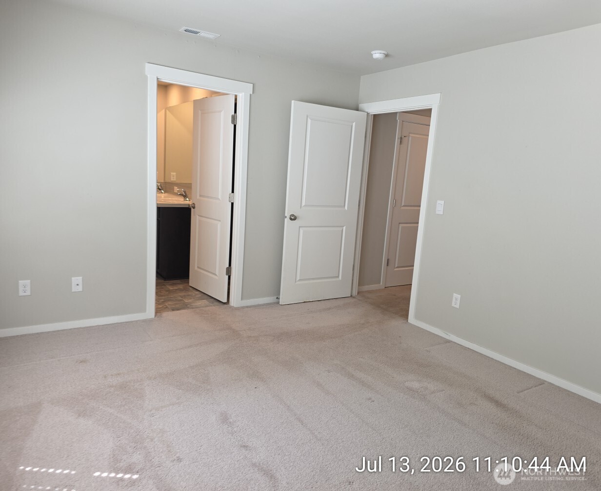 6576 Langley Avenue Property Photo 9