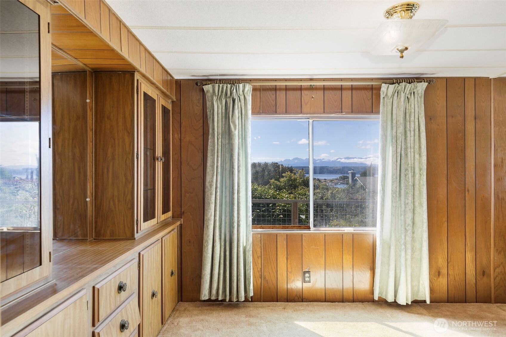38003 Hood Canal Drive Property Photo 11