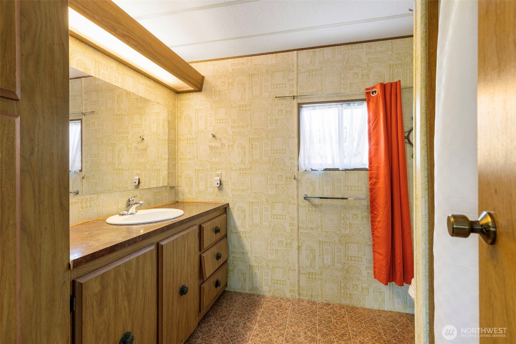 38003 Hood Canal Drive Property Photo 18