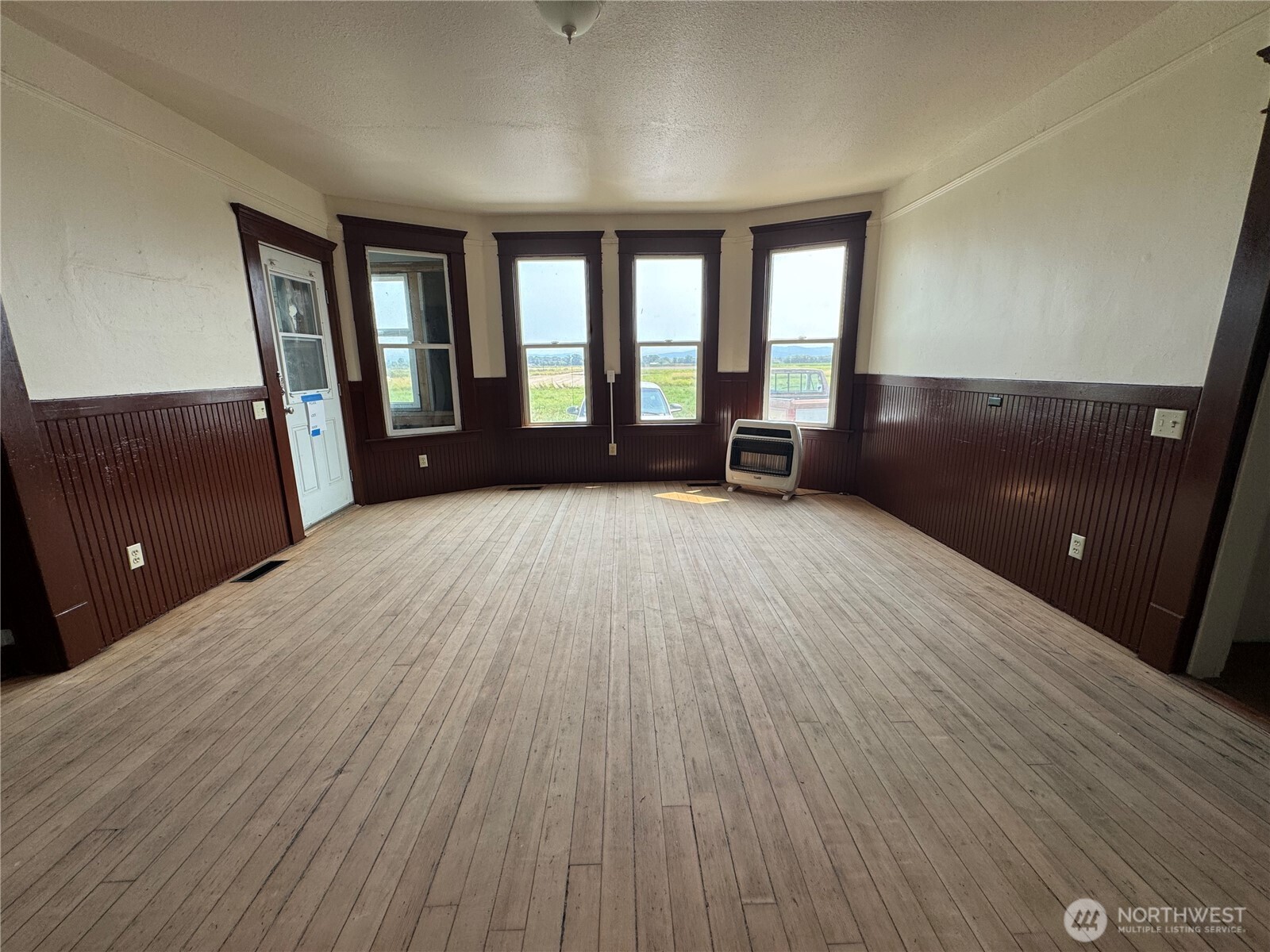 2573839 Property Photo 12