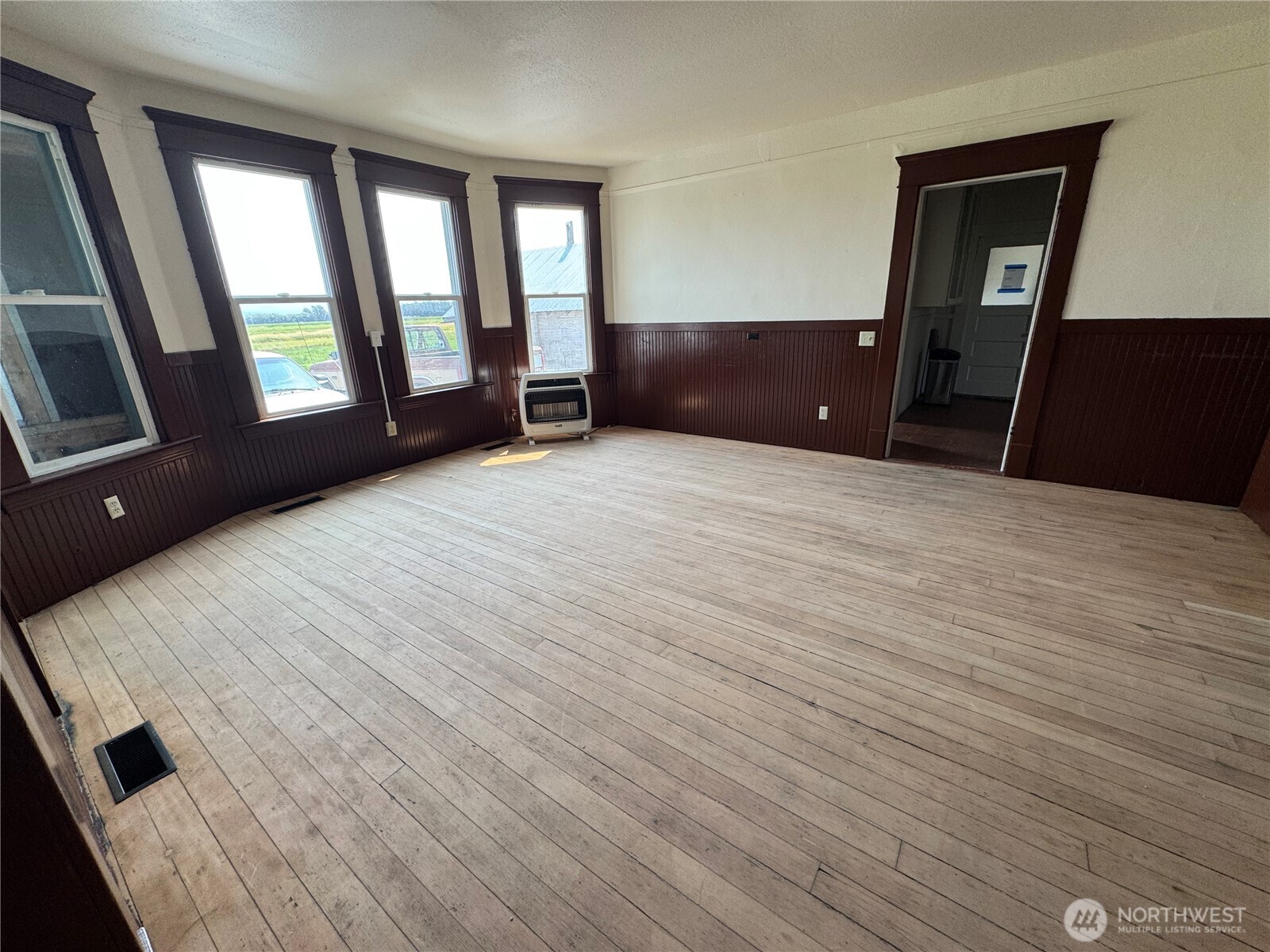 2573839 Property Photo 13