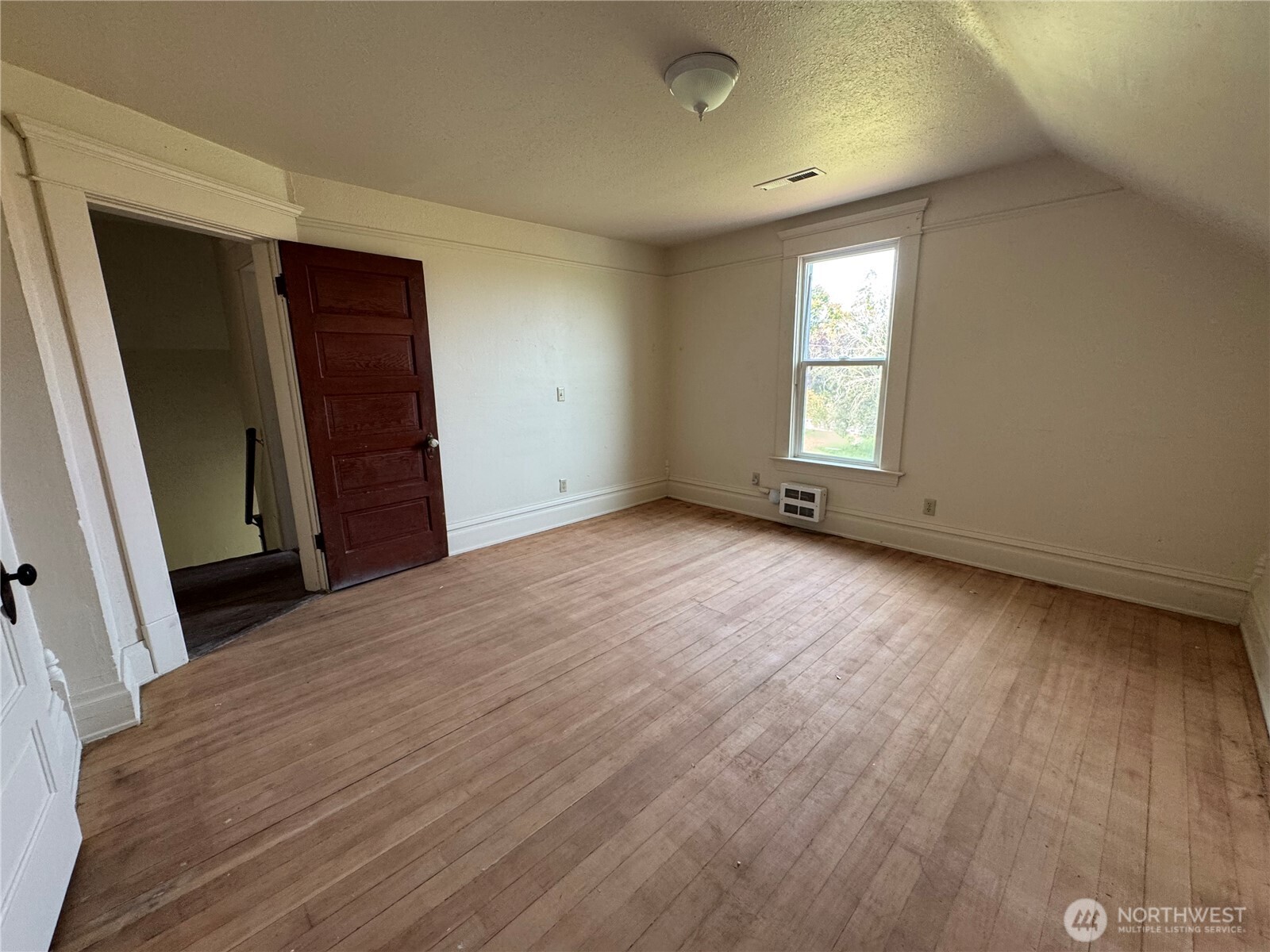 2573839 Property Photo 20