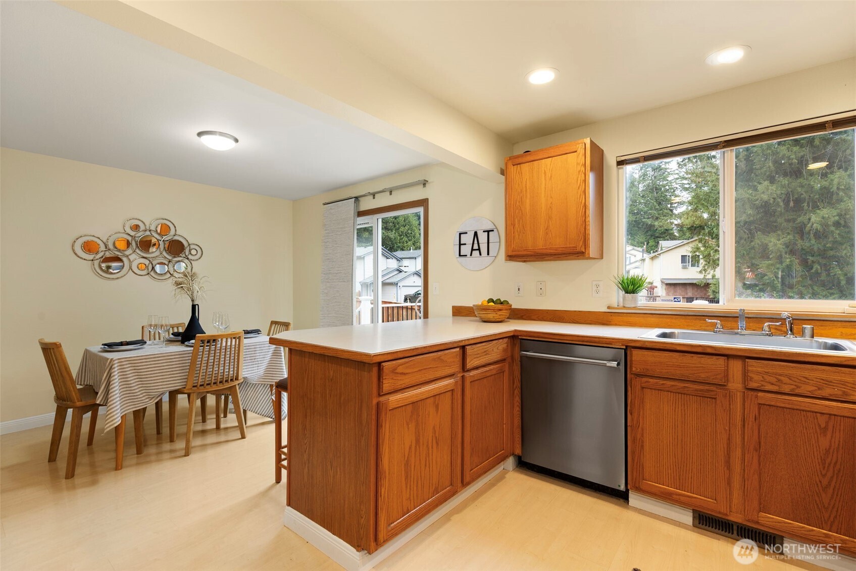 7548 Carnival Place Property Photo 11