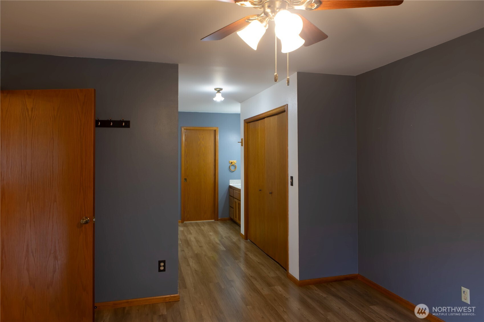 1111 Grover Street 1a Property Photo 14