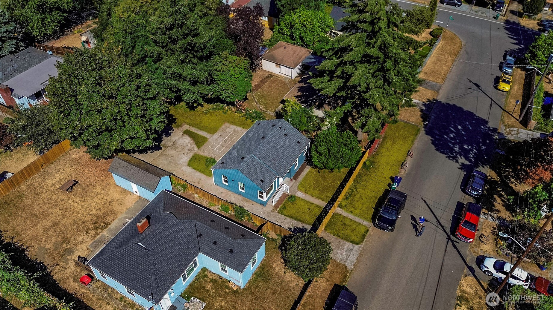12015 69th Avenue Property Photo 4