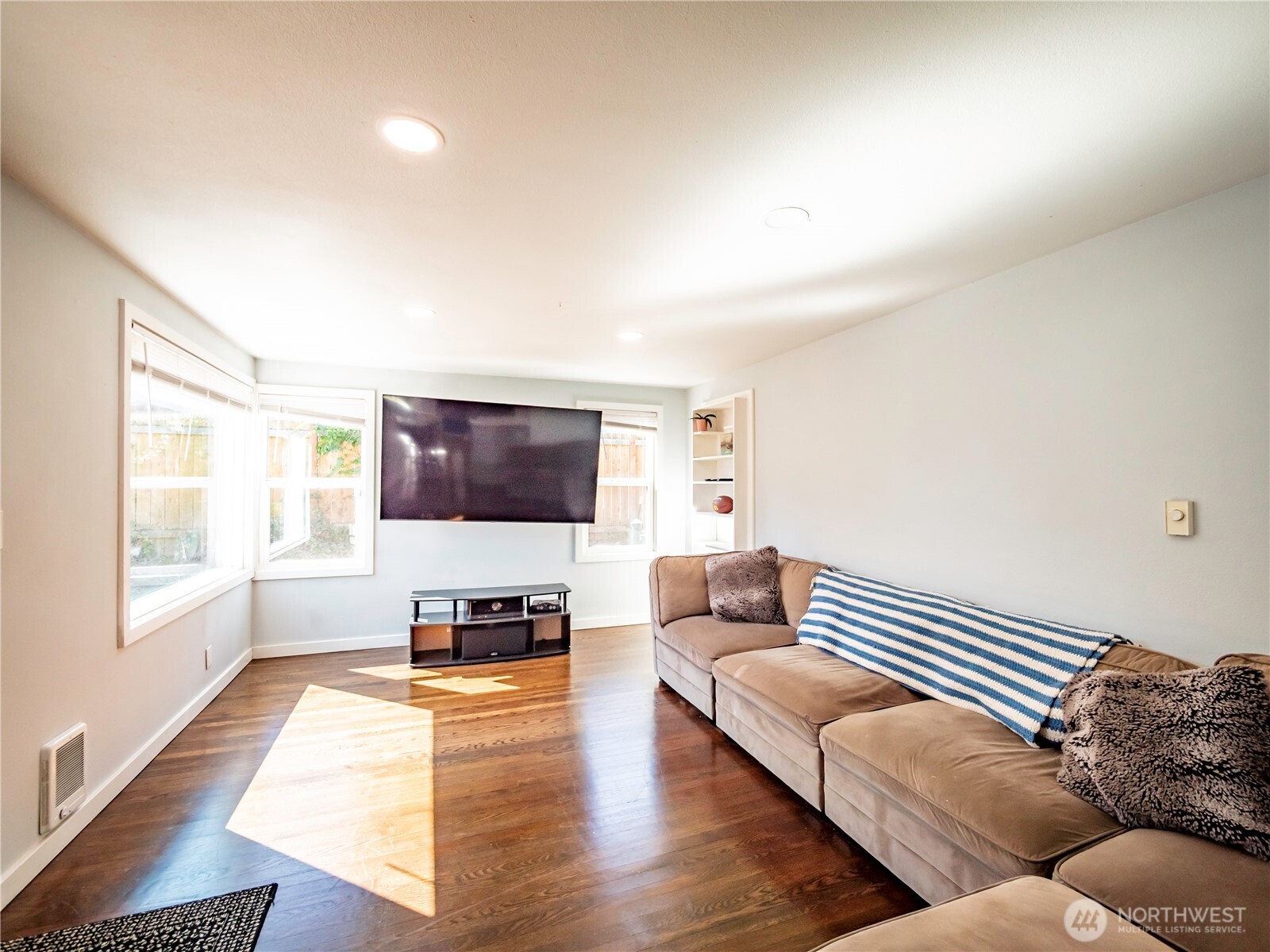 12015 69th Avenue Property Photo 8