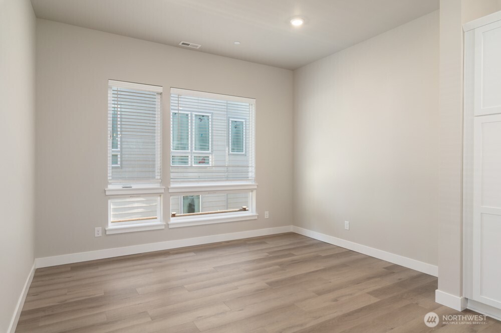 12814 66th Avenue Property Photo 9