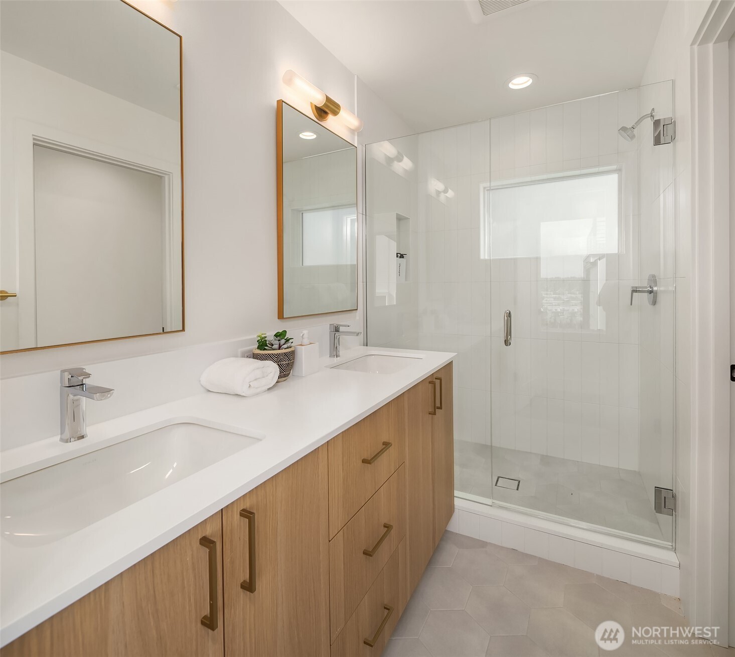 3446 13th Avenue B Property Photo 15