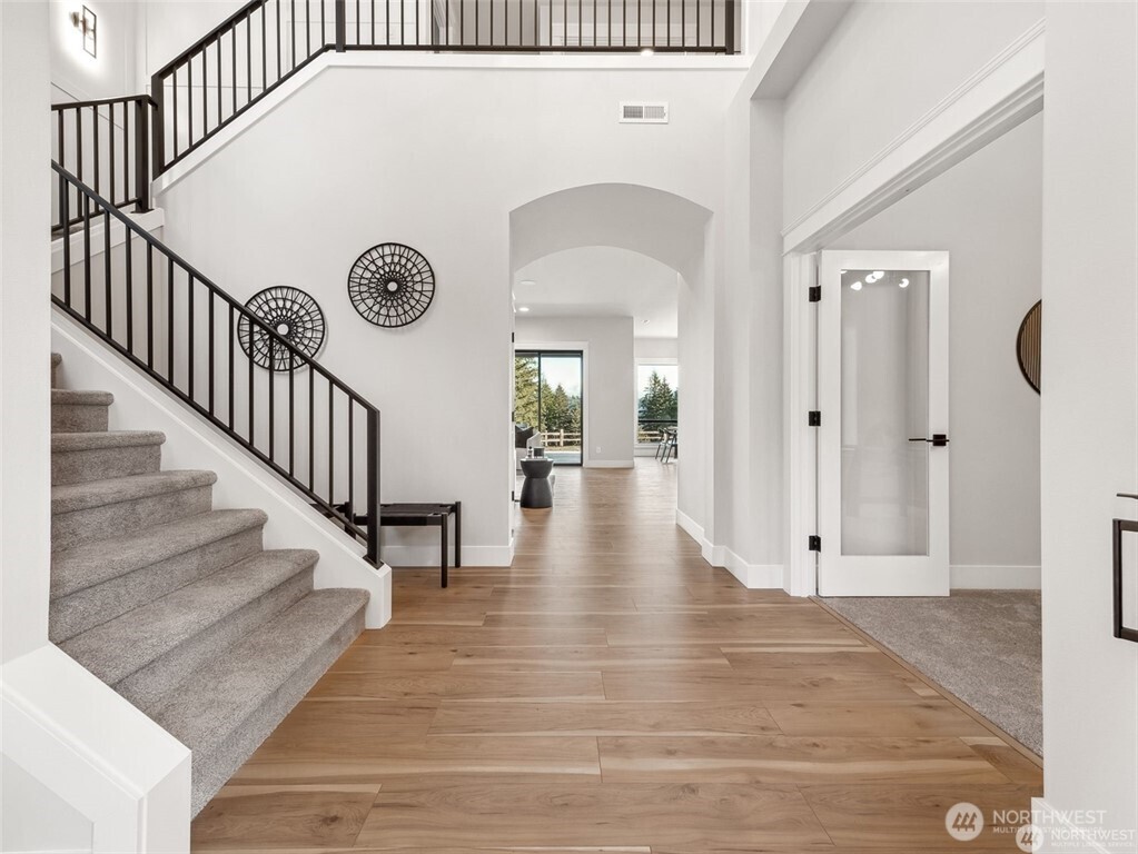 7226 227th Street Property Photo 2