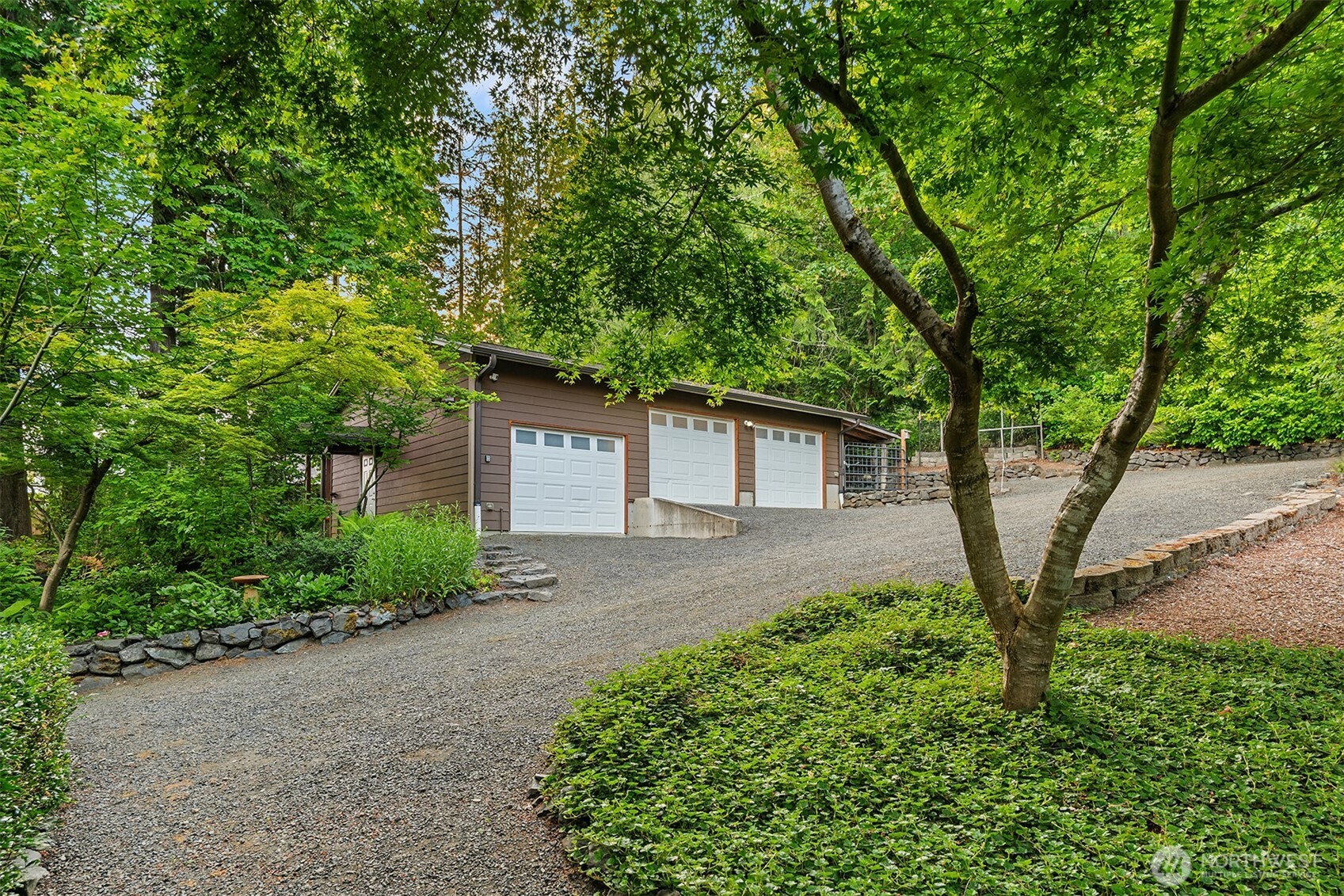 211 E Church Point Drive Property Photo 32