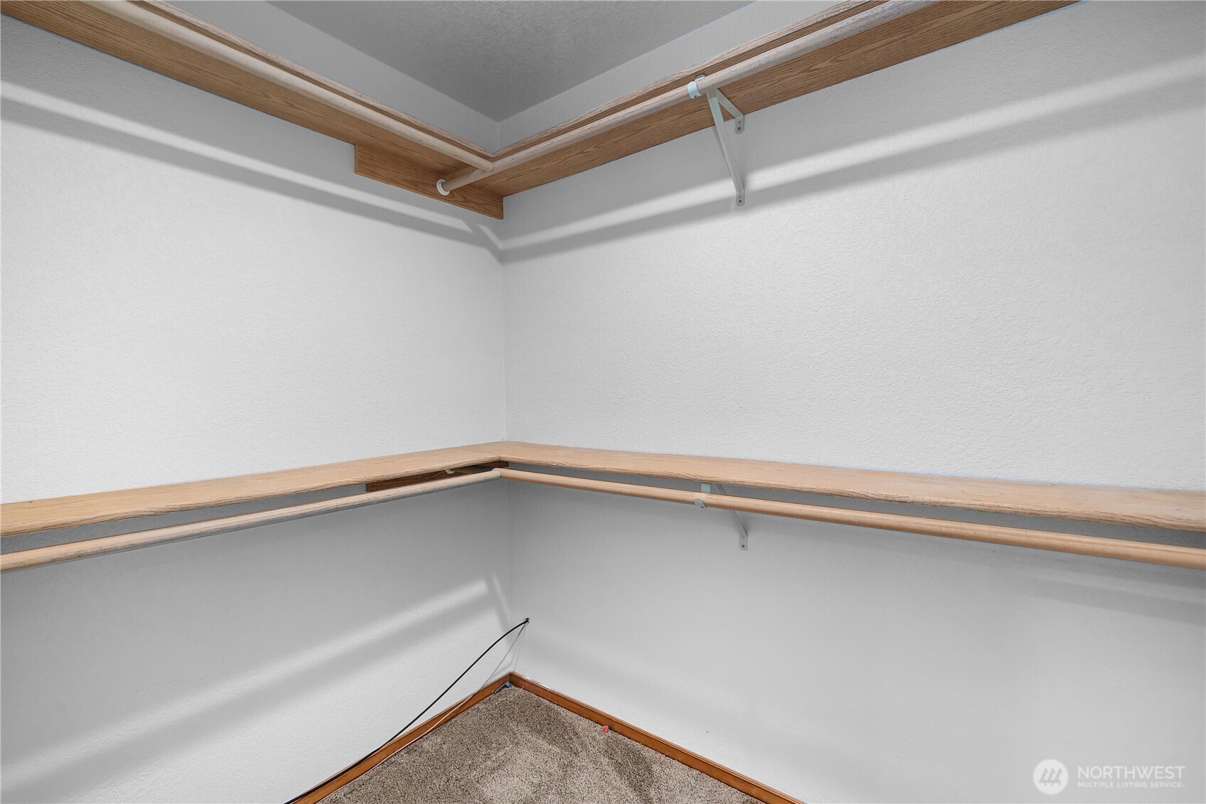 1617 Diamond Loop Property Photo 21