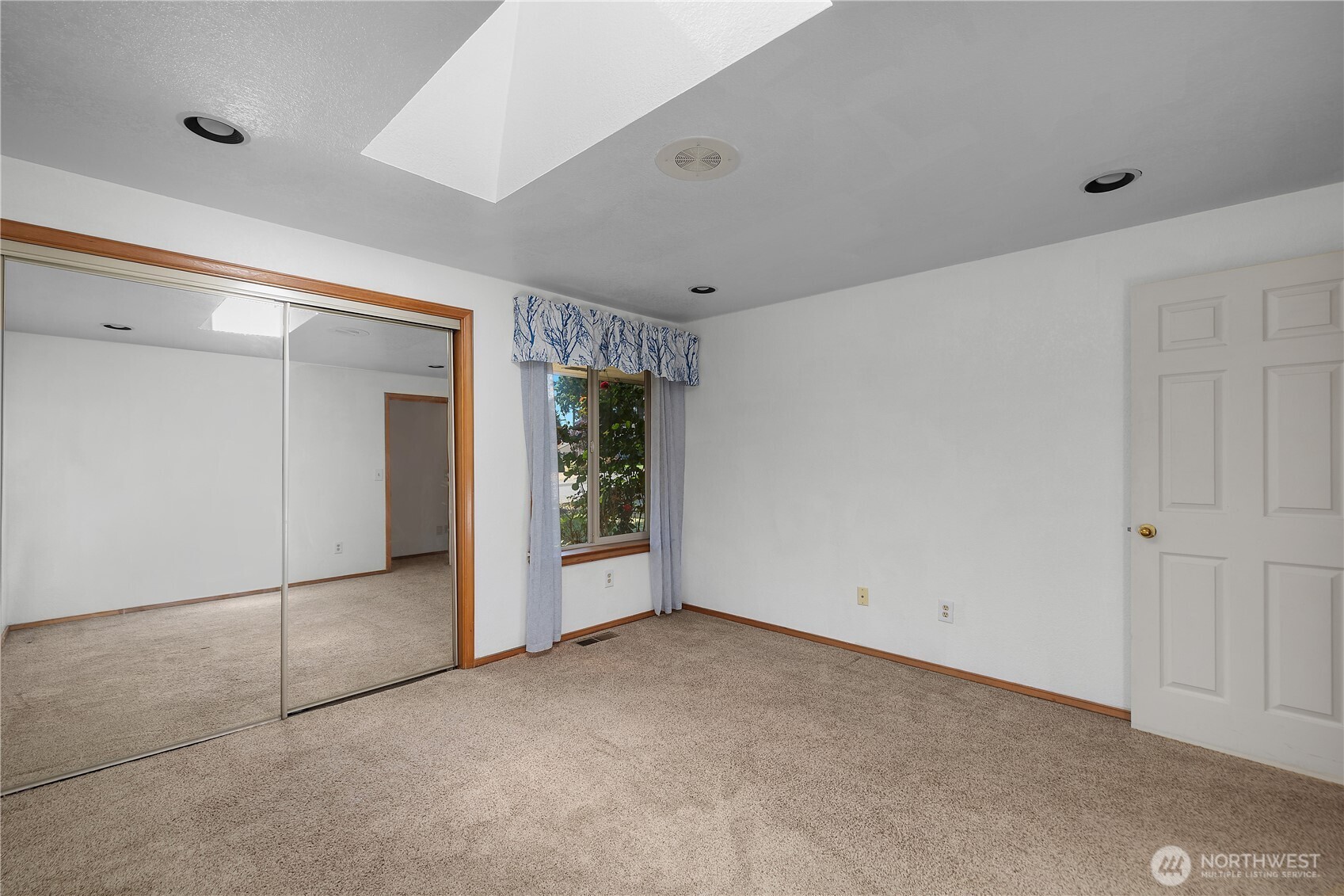 1617 Diamond Loop Property Photo 25