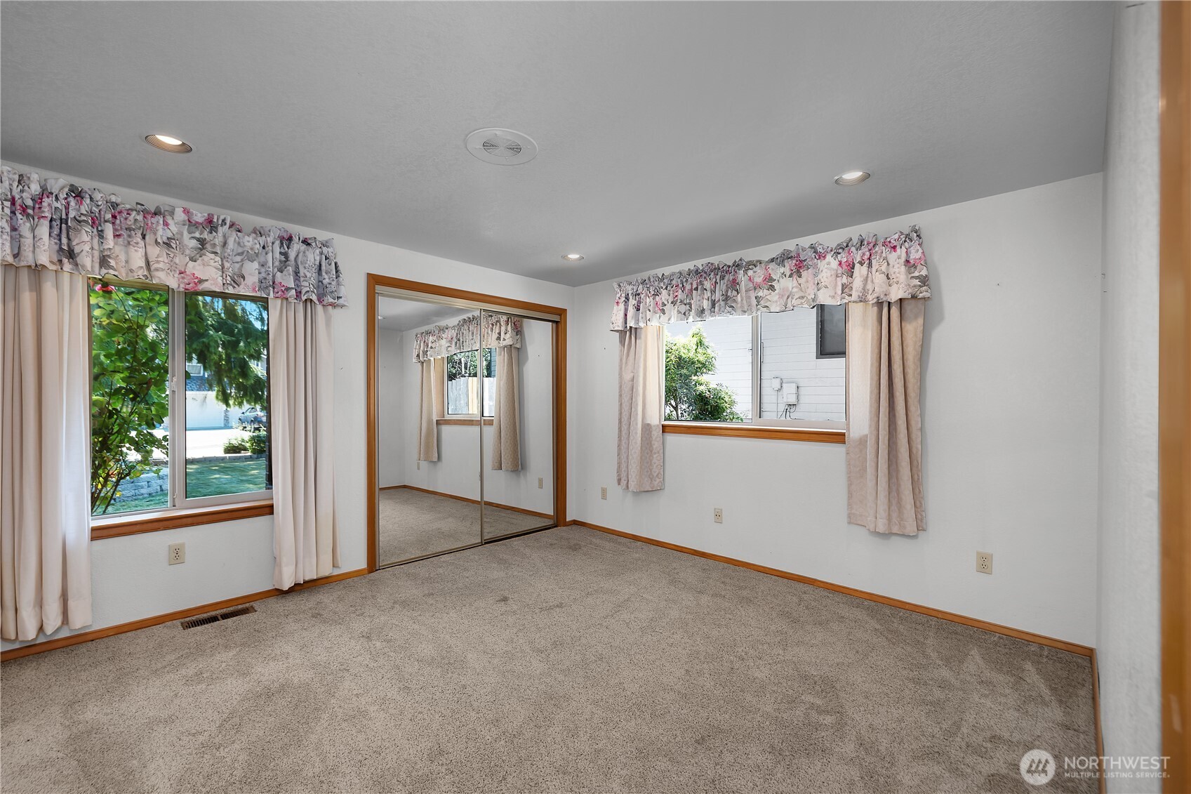 1617 Diamond Loop Property Photo 26