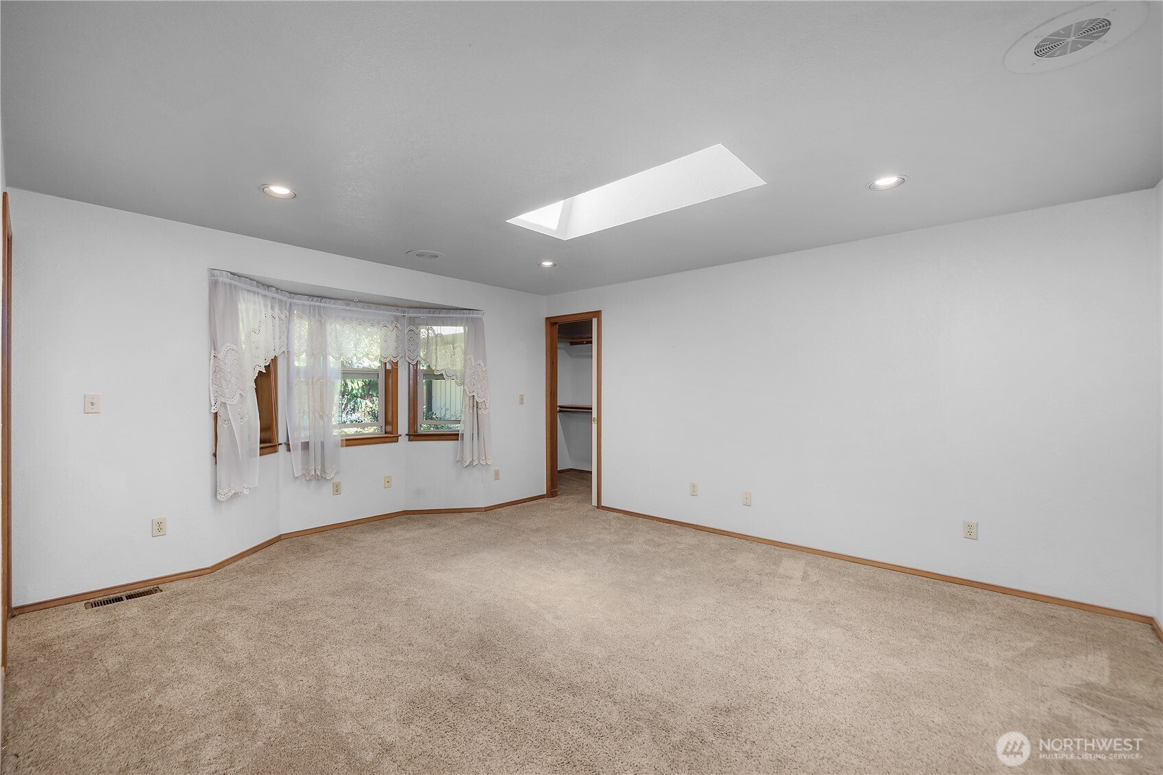 1617 Diamond Loop Property Photo 28