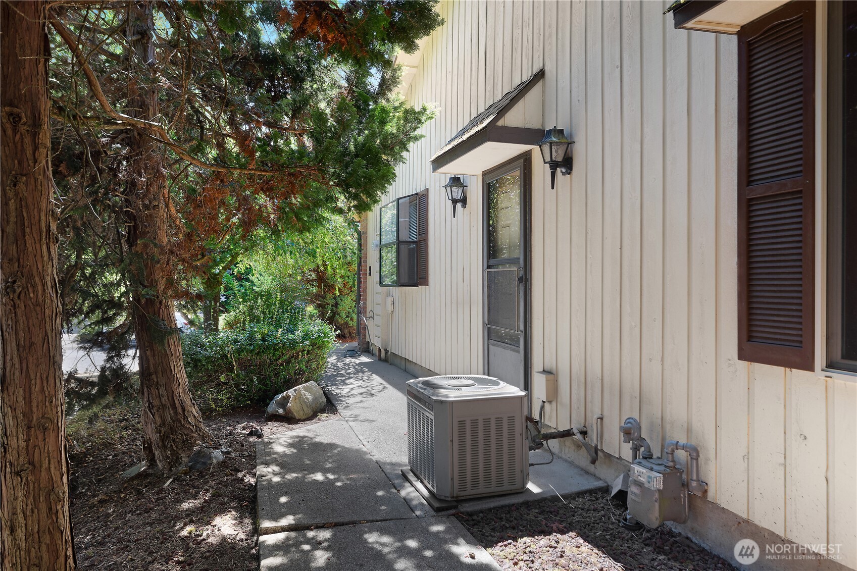 1617 Diamond Loop Property Photo 36