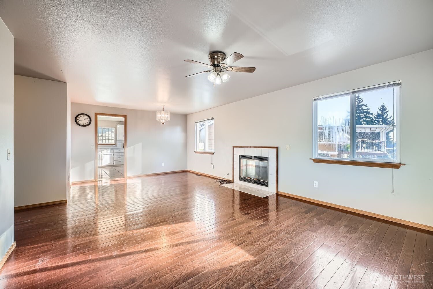 5525 Renton Avenue Property Photo 3