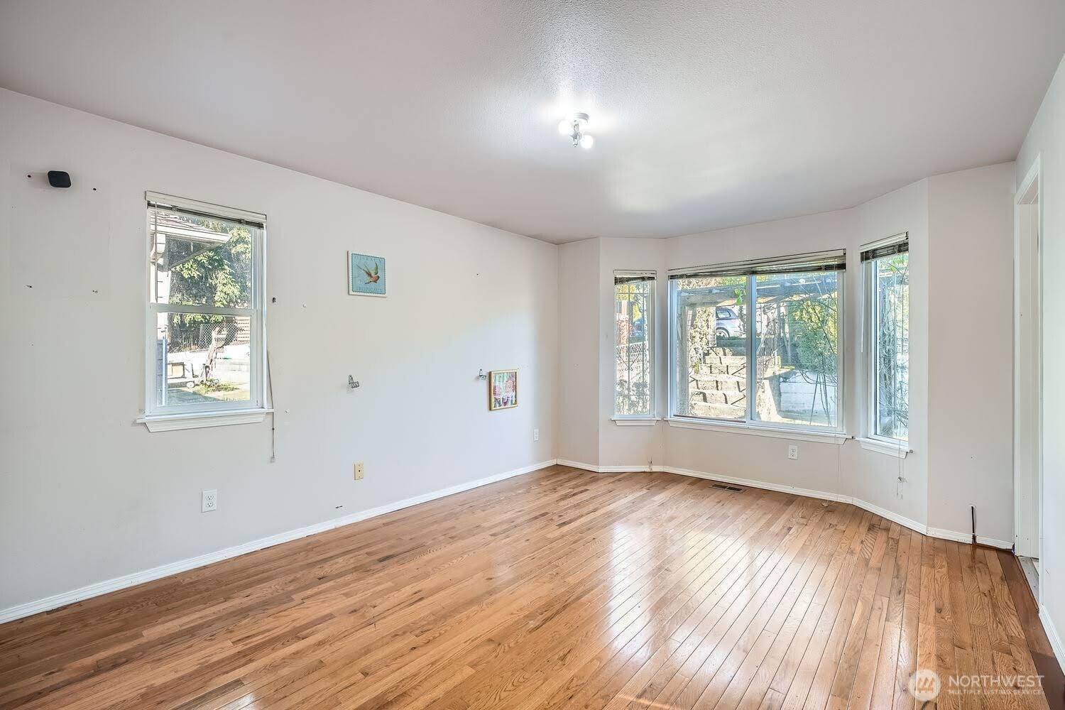 5525 Renton Avenue Property Photo 6