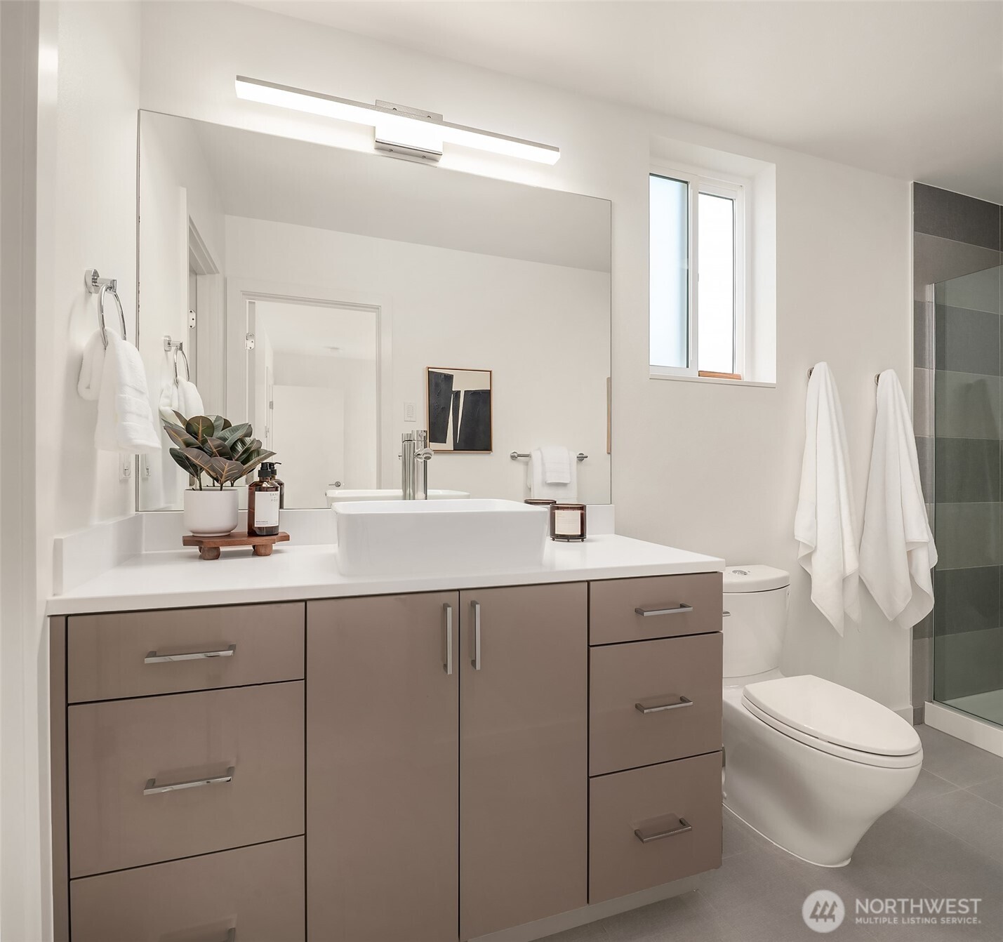 3613 Wallingford Avenue Property Photo 16