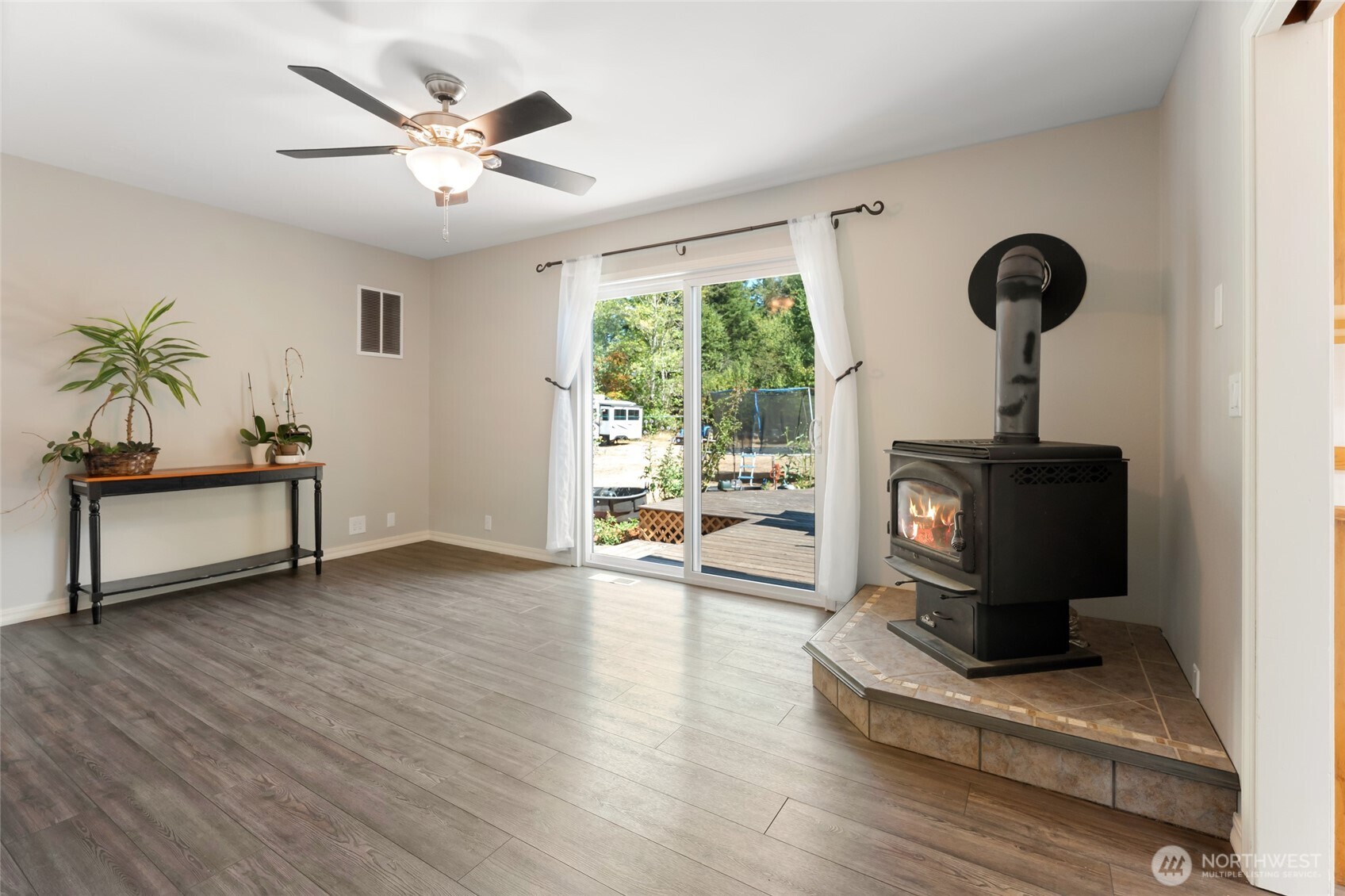 3680 Birch Terrace Drive Property Photo 12